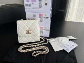 Handbag Chanel  A81633  size 11cmx11cmx5 cm