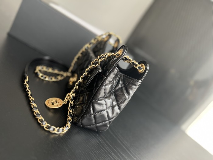  Handbag Chanel  AS3710  size  17cmx19cm6 cm  