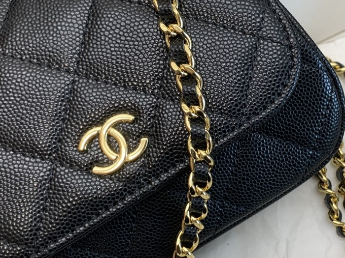 Handbag  Chanel  99210  size  12.5*14*6 cm