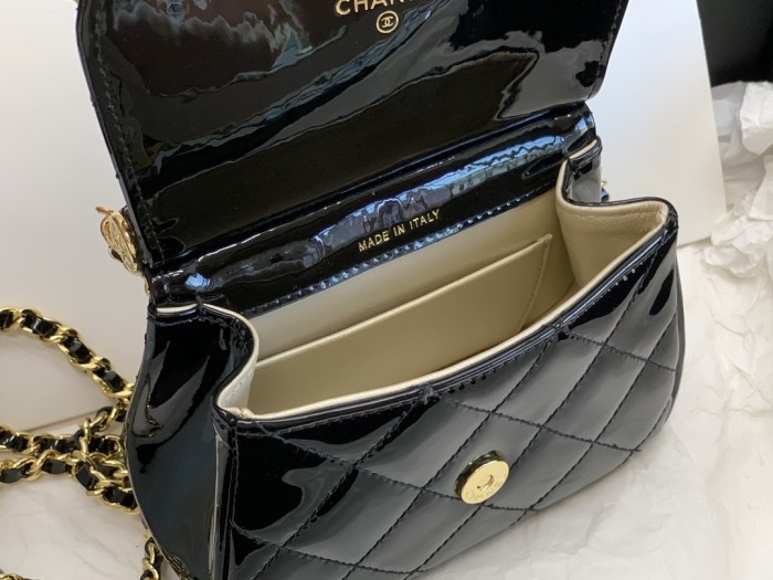 Handbag  Chanel  99210  size  12.5*14*6 cm