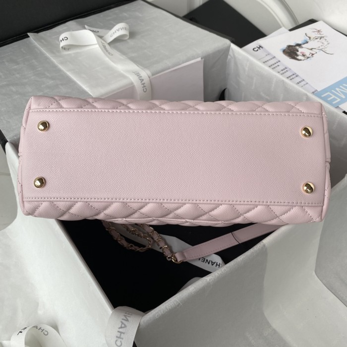  Handbag   Chanel  92991  size  28 cm