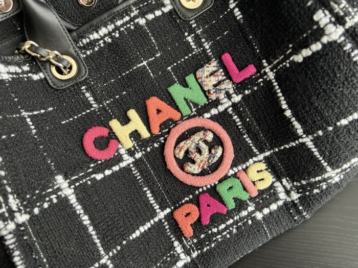 Handbag Chanel  size  39 cm