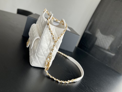  Handbag   Chanel AS3690 size 21.5cmx22.5cmx7 cm