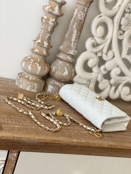 Handbag  Chanel AP81234  size  19 cm