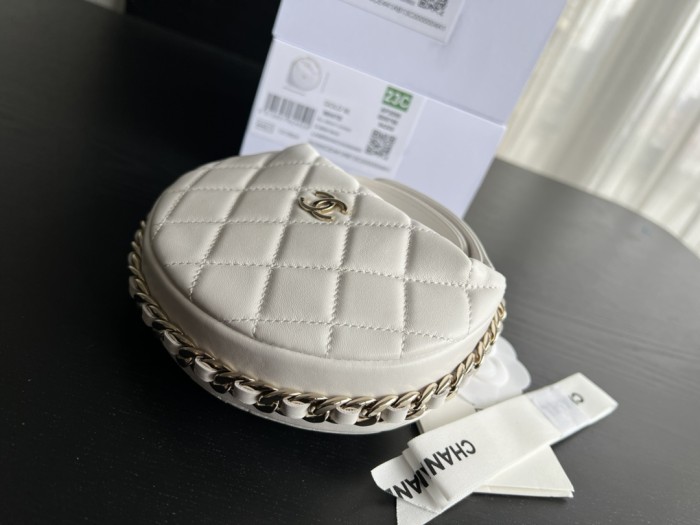  Handbag   Chanel  AP3095  size 16cmx16cmx5.5 cm