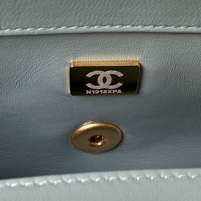  Handbag  Chanel  AS1787  size  20 cm