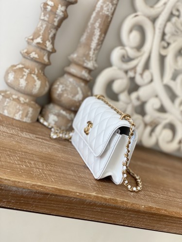 Handbag  Chanel 81238  size  16 cm