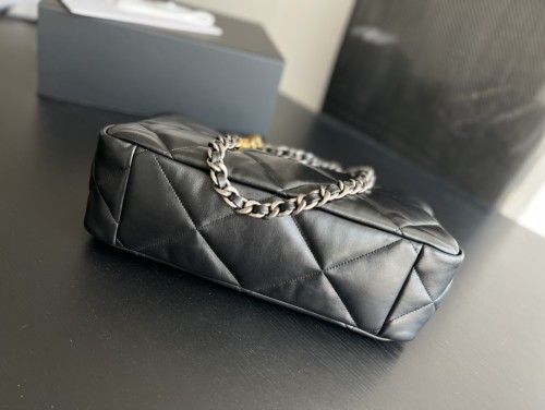  Handbag   Chanel AS3660 size 41cm24cmx10.5 cm