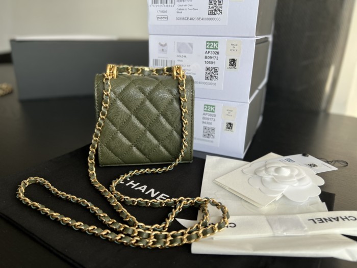  Handbag  Chanel 3020  size  11cmx11cm3 cm