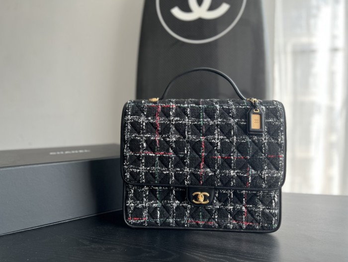 Handbag  Chanel  AS3662  size  31.5cmx31cmx9 cm