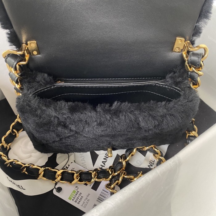 Handbag   Chanel  AS3498  size  15X20.5X8 cm