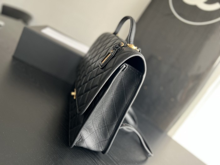 Handbag Chanel  AS3662  size 31.5cmx31cmx9 cm