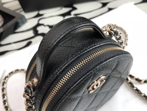 Handbag  Chanel 99140  size 12×12×5 cm