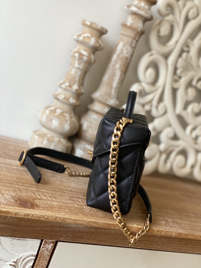 Handbag  Chanel   AS3729  size  14.5*12.5x5.5 cm