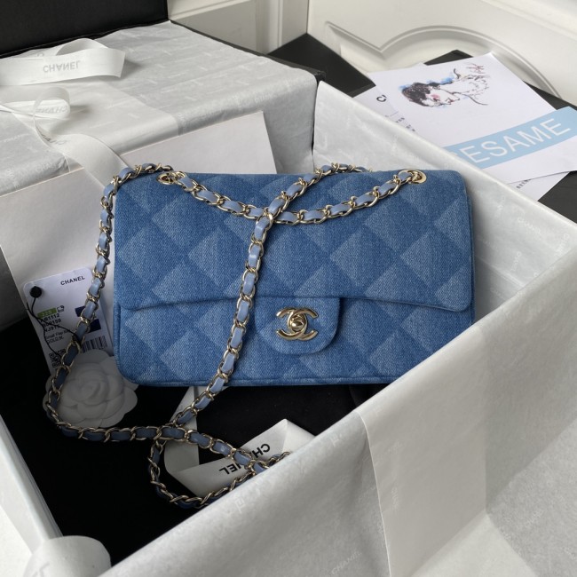  Handbag Chanel  size 25 cm