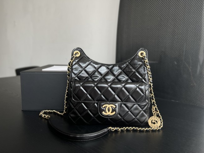  Handbag Chanel  AS3690  size  21.5cmx22.5cmx7 cm