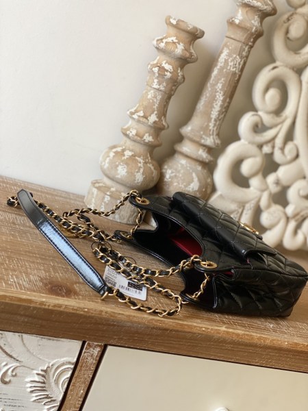  Handbag  Chanel  AS3710  size  17×19×6 cm