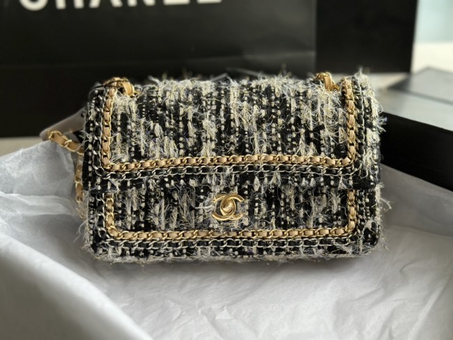  Handbag  Chanel  01112  size  25 Cm