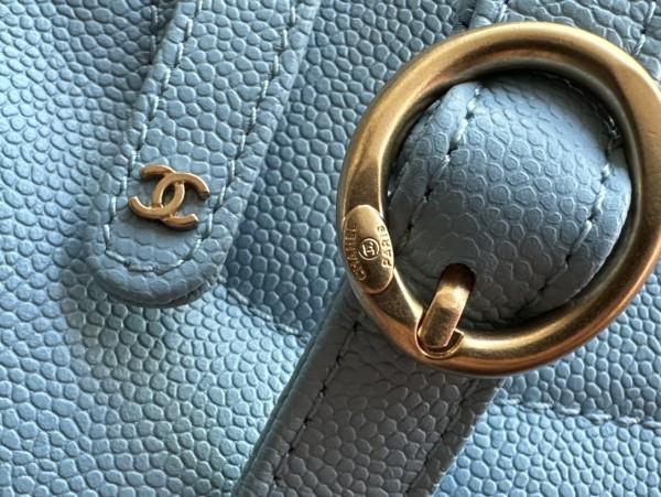 Handbag Chanel AS3181  size  14 X20 X6  cm