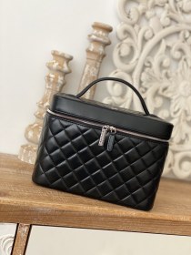 Handbag  Chanel 31543  size  25*16*18  cm