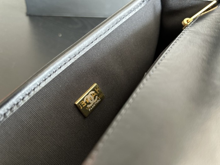 Handbag  Chanel  AS3653  size  25cmx21.5cmx7 cm