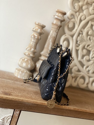 Handbag  Chanel  AS3690 size 21.5×22.5×7 cm