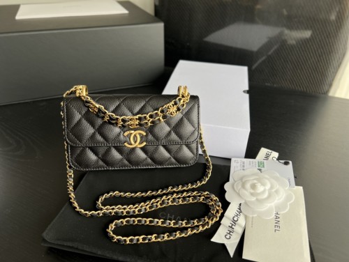  Handbag  Chanel 3021  size  17cm9cm3 cm