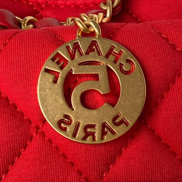  Handbag  Chanel  AS3710  size  17×19×6 cm