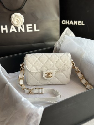 Handbag Chanel  AS3181  size 14 X20 X6  cm