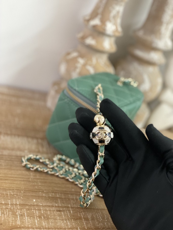 Handbag  Chanel 81241  size  10.5  8.5  7 cm