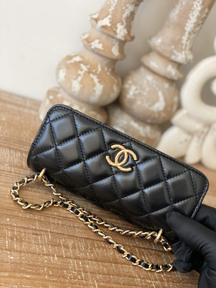 Handbag  Chanel  81238  size 16 cm