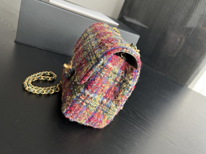 Handbag Chanel  AS3648  size  17cmx14.5cmx7 cm