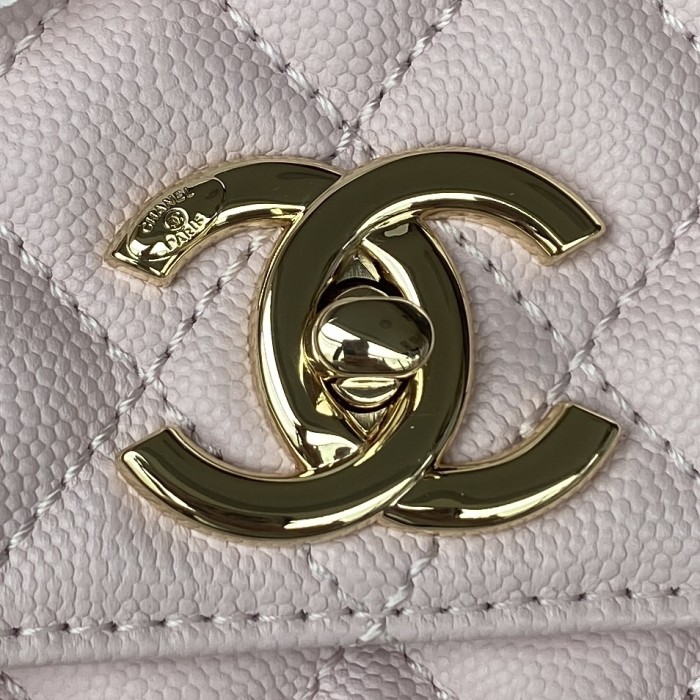  Handbag   Chanel  92991  size  28 cm