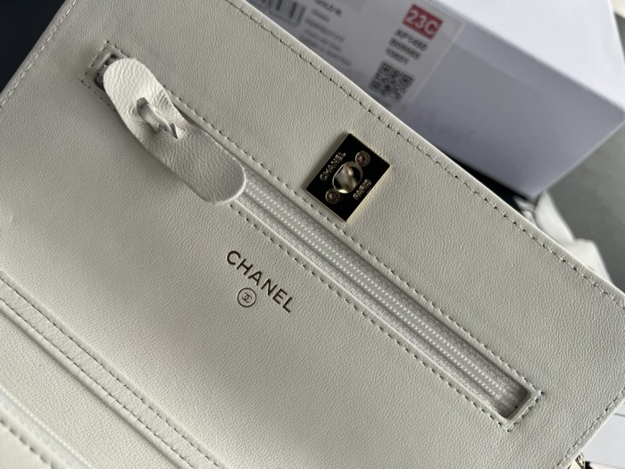 CHANEL WOC Sheepskin Crossbody Bag Women's White AP1450-B09985-10601 size 19.2*3.5*12.3 cm
