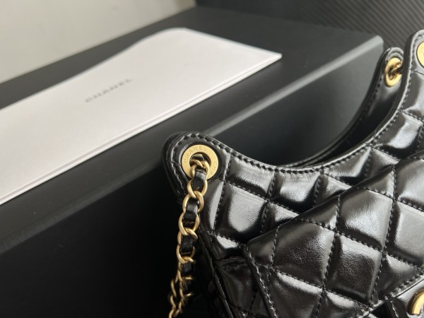  Handbag Chanel  AS3710  size  17cmx19cm6 cm  