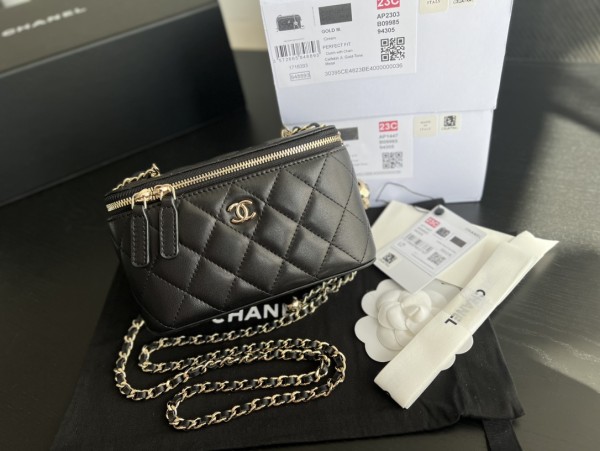 CHANEL Sheepskin Shoulder Bag, Crossbody Bag Women's Black AP2303-B09985-94305 size 16*8*10 cm