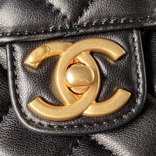  Handbag Chanel AS3432 size  20.5*17*6.5 cm