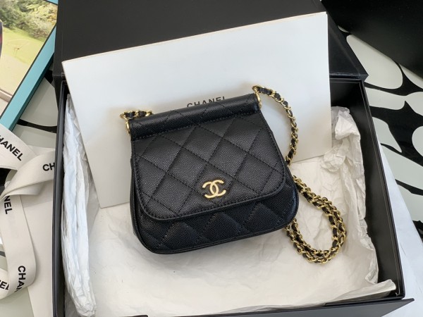 Handbag  Chanel  99210  size  12.5*14*6 cm
