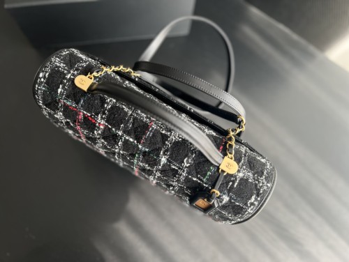 Handbag  Chanel  AS3662  size  31.5cmx31cmx9 cm