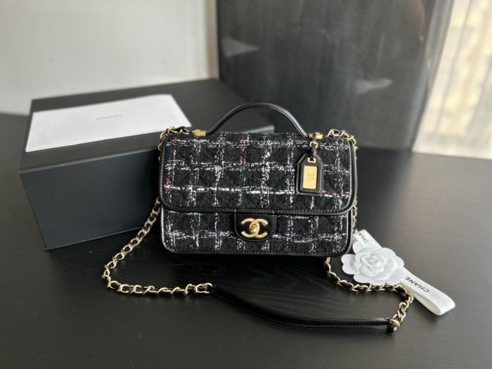 Handbag  Chanel  AS3653  size  25cmx21.5cmx7 cm