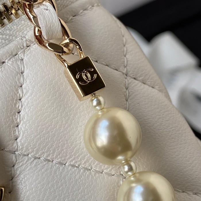 Handbag   Chanel  AP2581  size  8.5*11*7 cm