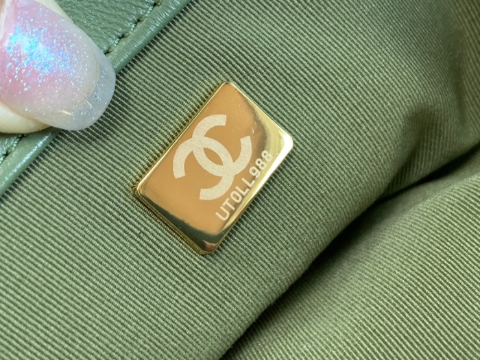 Handbag   Chanel  size 30  cm