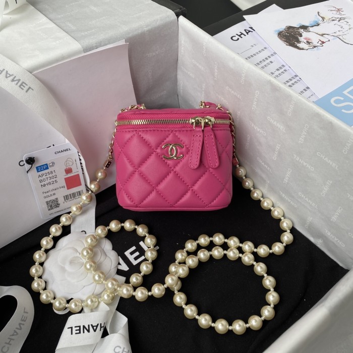  Handbag  Chanel  AP2581  size  8.5*11*7 cm