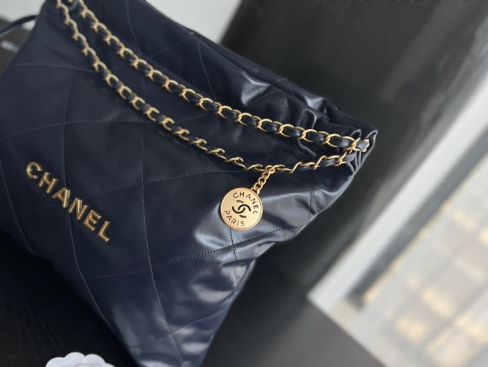 Handbag   Chanel   size 39cmx42cmx8 cm