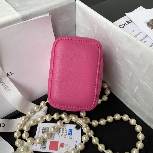  Handbag  Chanel  AP2581  size  8.5*11*7 cm