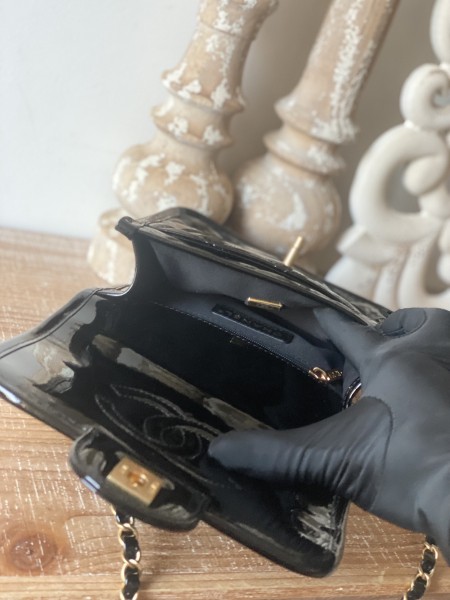  Handbag   Chanel  AS3652  size   25x21.5x7 cm