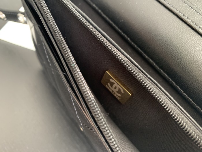 Handbag   Chanel  AP2548  size 19 cm