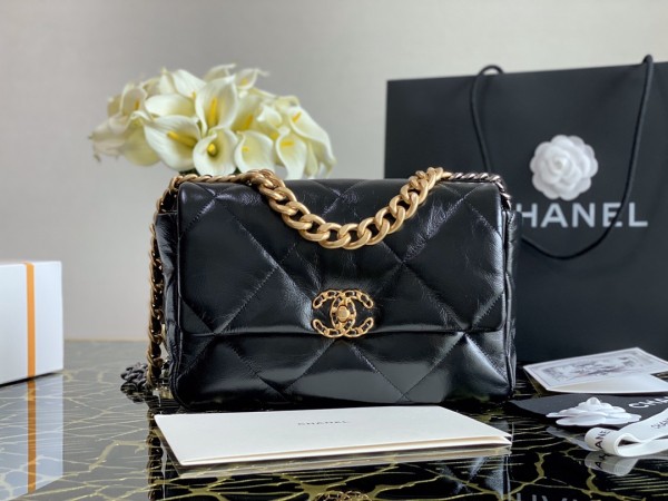 Handbag   Chanel  size 30 cm