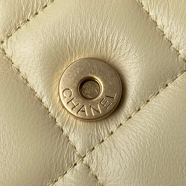  Handbag  Chanel AP2638  size  12.5 cm
