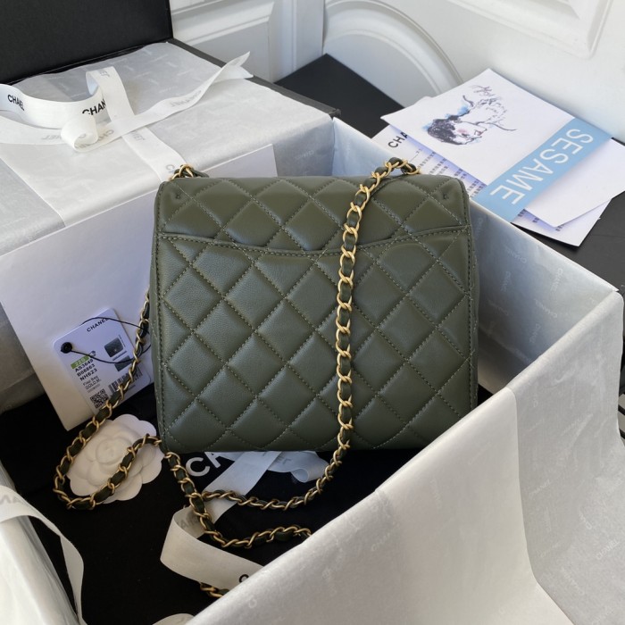 Handbag   Chanel AS3649  size 18X19.5X9.5 cm